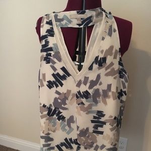Banana Republic sleeveless patterned blouse
